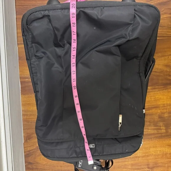 Tumi Black Nylon Carry On Luggage Suitcase 2 Wheels - Picture 11 of 13